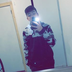 Meet your Posher, Dakota